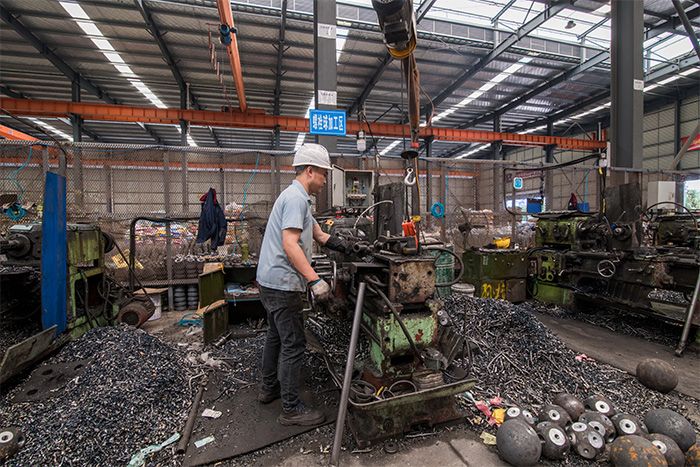 锦州网架配件-螺栓球加工车间